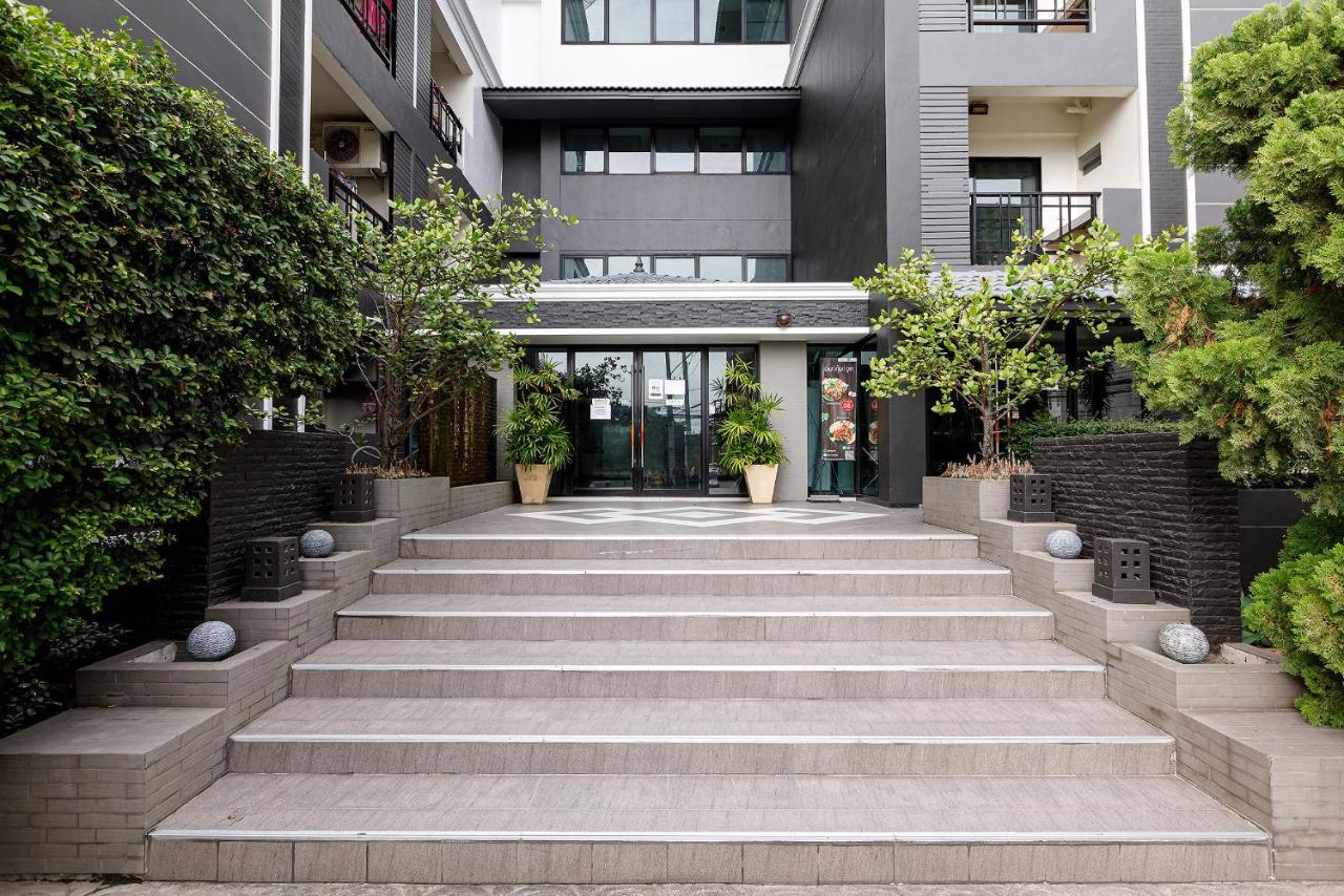 Grand Marina Residence Hotel Ban Laem Chabang Exterior photo