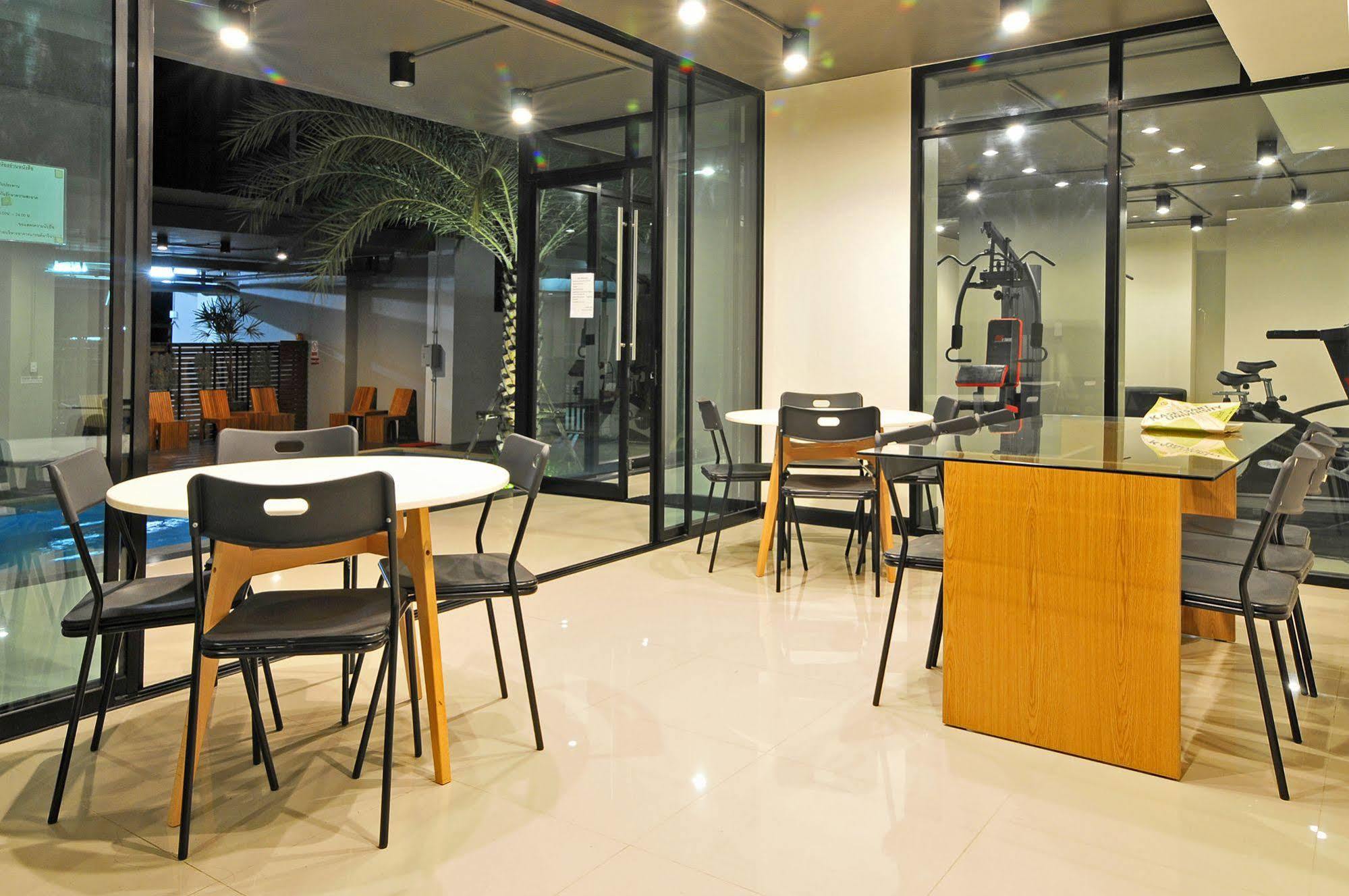Grand Marina Residence Hotel Ban Laem Chabang Exterior photo